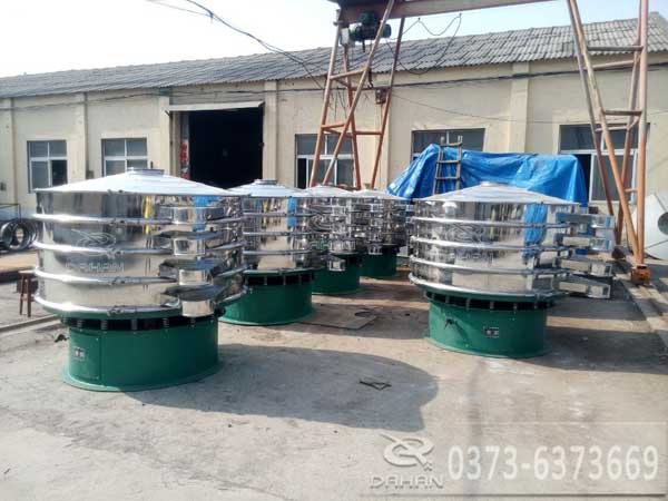 石英砂分級(jí)振動(dòng)篩 石英砂分級(jí)振動(dòng)篩